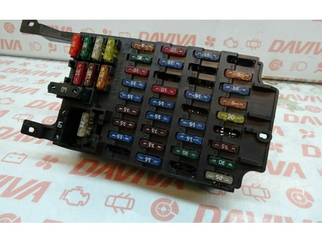 Pojistková skříňka 2085450140 Mercedes-Benz C W202 2000