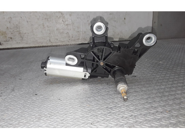 Моторчик заднего дворника 987071828    Volkswagen Polo IV 9N3