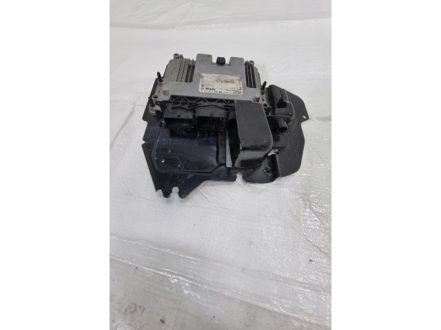 Блок управления двигателем Блок управления CV11-12A650-CD   Ford B-MAX