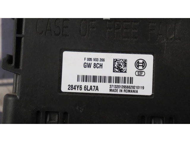 Блок управления 284Y66YA7A, F005V03266   Dacia Sandero III