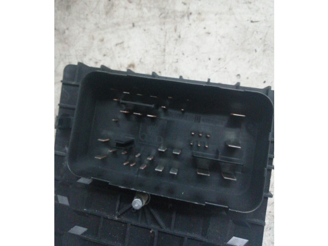 Pojistková skříňka 01718130, 1K0937125D Audi A3 S3 A3 Sportback 8P 2010