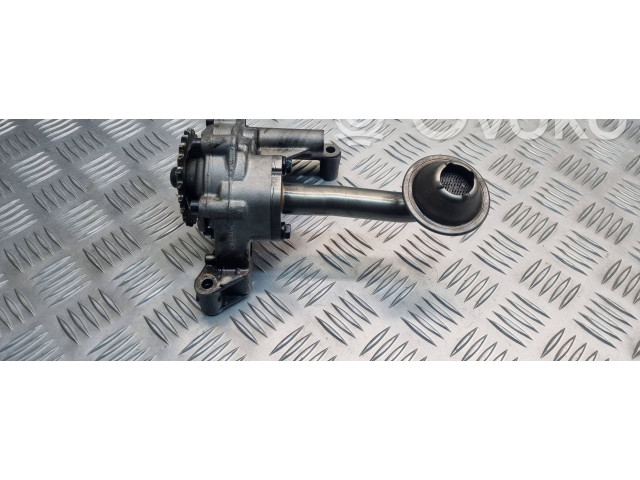 Масляный насос BKC 038115105C, D02813886 Volkswagen Jetta V