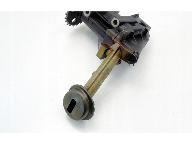 Масляный насос   8200066239  Renault Clio II 