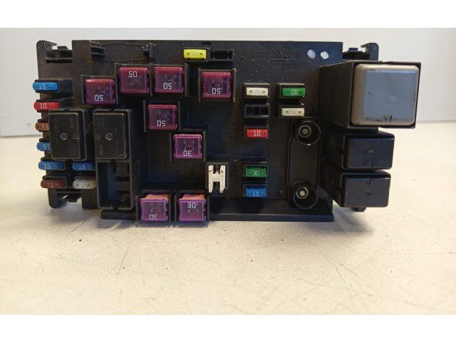 Блок предохранителей 82241SC020   Subaru Forester SH    