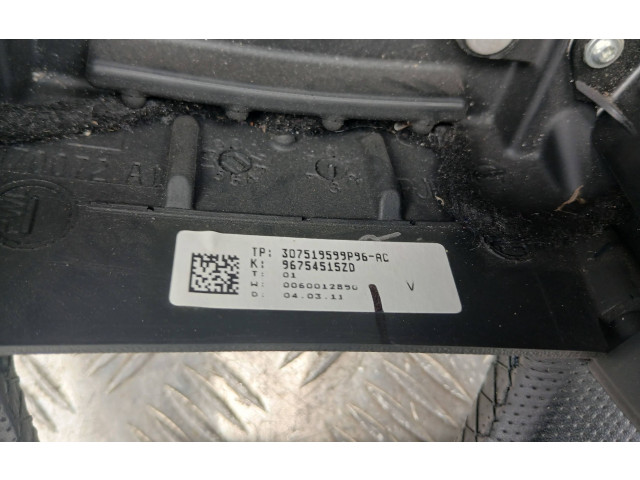 Руль Citroen C4 II 2011 - 2016 года 96754515ZD
