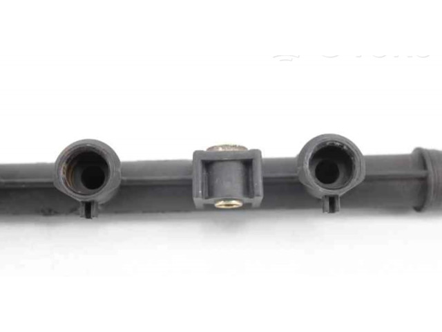 Vstřikovací lišta 3219018301   Fiat Punto (188)  pro benzínový motor 1.2 188A4000 