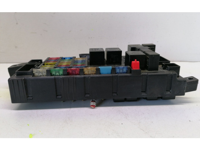 Блок предохранителей 8678449, 518829007   Volvo V70    