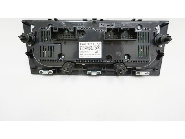 Блок управления климат-контролем    Volkswagen Golf VII