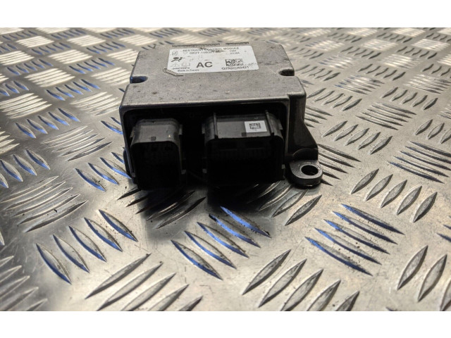 Блок подушек безопасности GK2T14B321AC Ford Focus