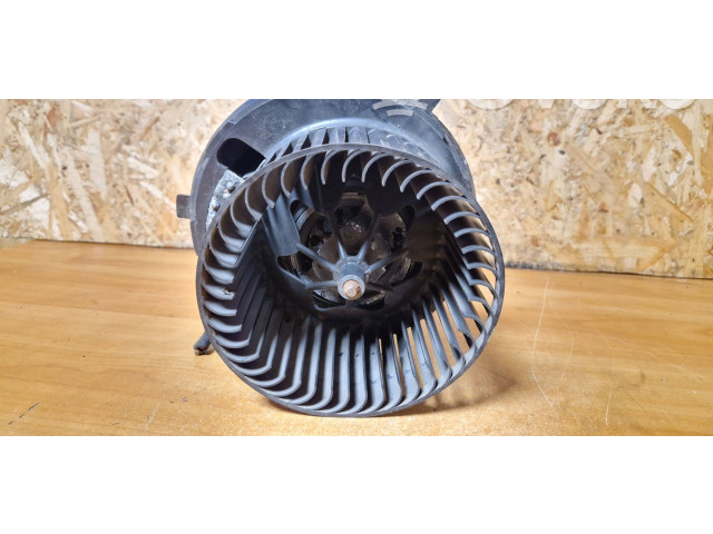 Вентилятор печки 1k1820015 Skoda Octavia Mk2 (1Z)