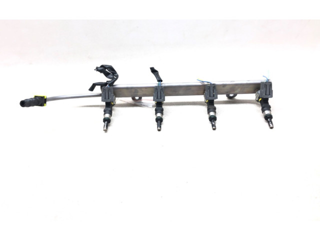 Топливная рампа KME340C1465A412 Mitsubishi Outlander