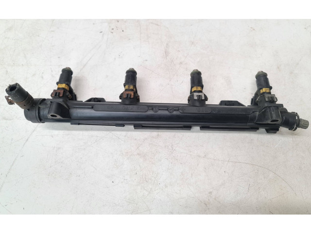 Vstřikovací lišta 036971824A Volkswagen Caddy