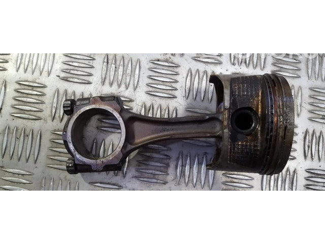 Píst 4A Toyota Carina A60 pro benzínový motor 1.6