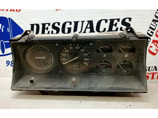 Přístrojová deska Nissan Patrol Y60