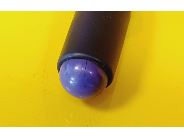 Ручка стеклоочистителей 993794006, 993794005 Smart ForTwo I