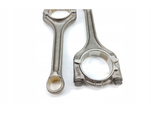 Шатун  04E198401D    Volkswagen Golf VII  