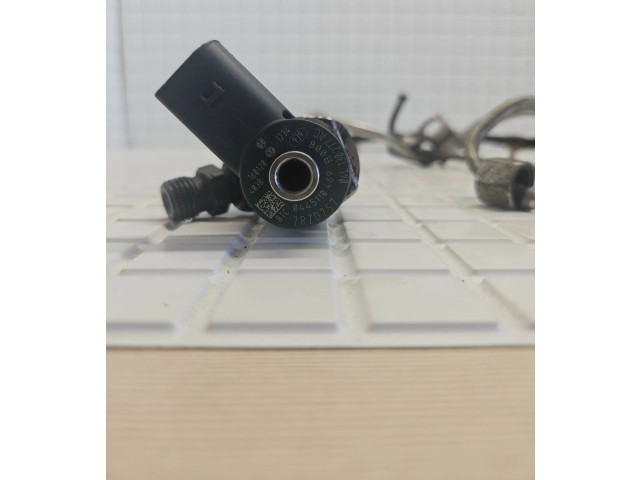 Комплект форсунок 04L130755D, 0445010537    Audi Q3 8U   