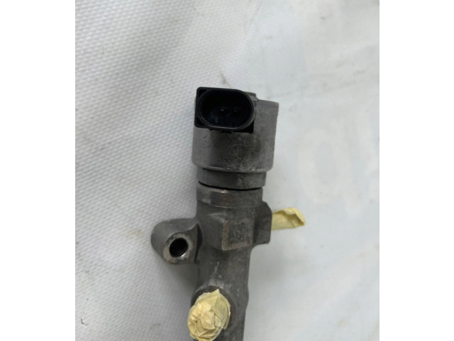 Vstřikovací lišta 04L089G Seat Alhambra (Mk2)