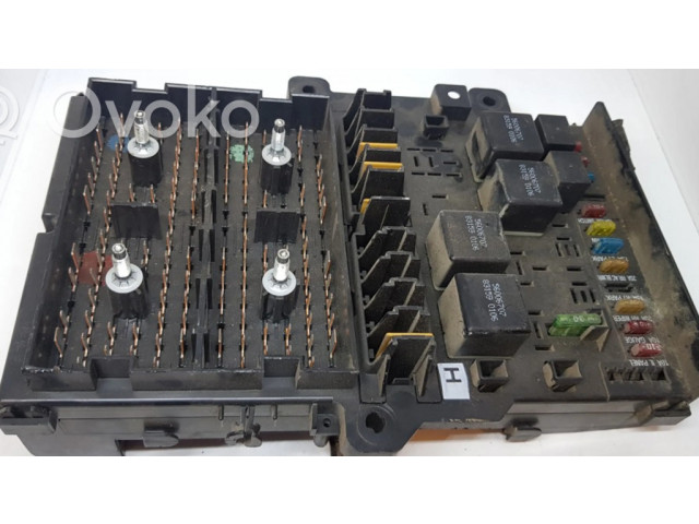 Pojistková skříňka P4707797 Chrysler Voyager 2006