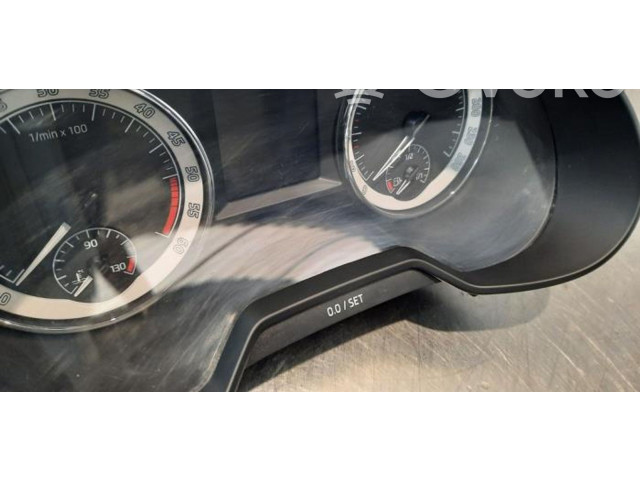 Панель приборов 5E0920751E   Skoda Octavia Mk3 (5E)       