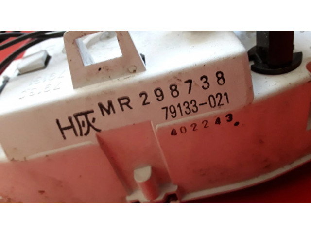 Панель приборов MR298738, MR240246   Mitsubishi Pajero Sport I       