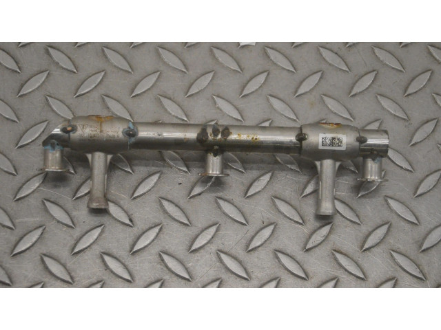 Vstřikovací lišta 9A211040301, 1802110232 Porsche 911 991 MDC.KA