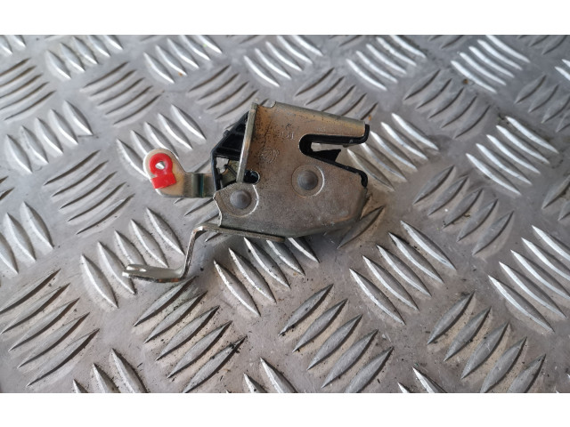 Замок багажника     Citroen Nemo  -  года