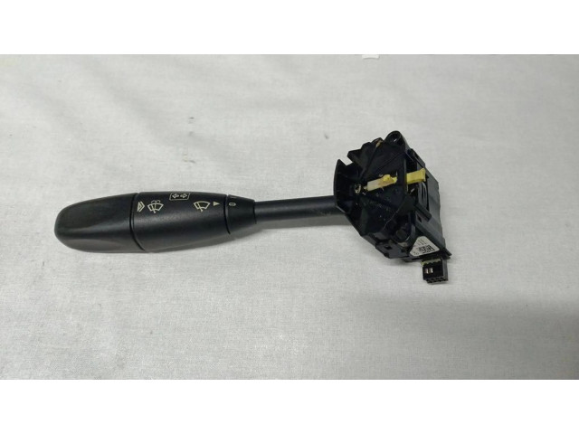 Ручка стеклоочистителей A1715402245   Mercedes-Benz E W211