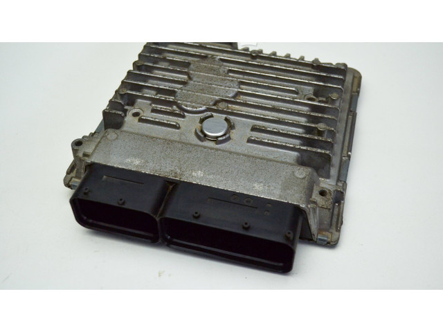 Řídící jednotka 03L906023PK, 03L907425C   Volkswagen Caddy 2011