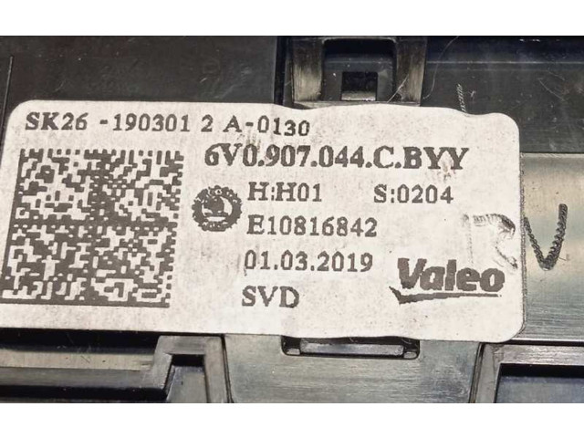 Блок управления климат-контролем 6V0907044C, 6V0907044CBYY Skoda Fabia Mk3 (NJ)