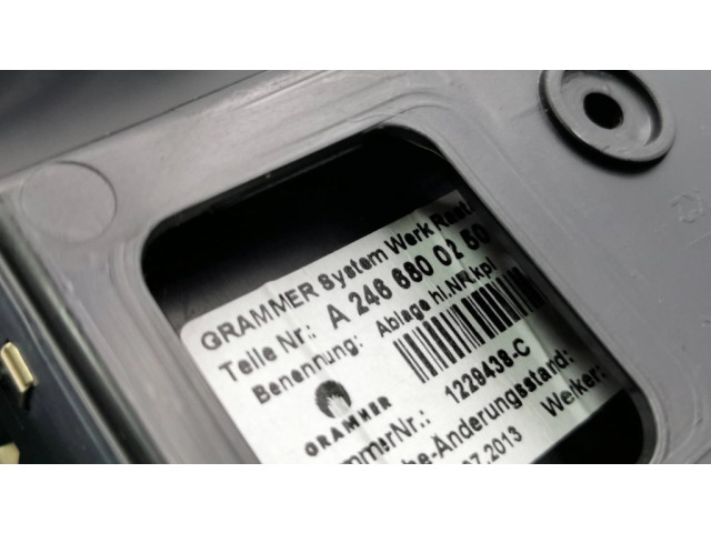 12 V гнездо (сзади)