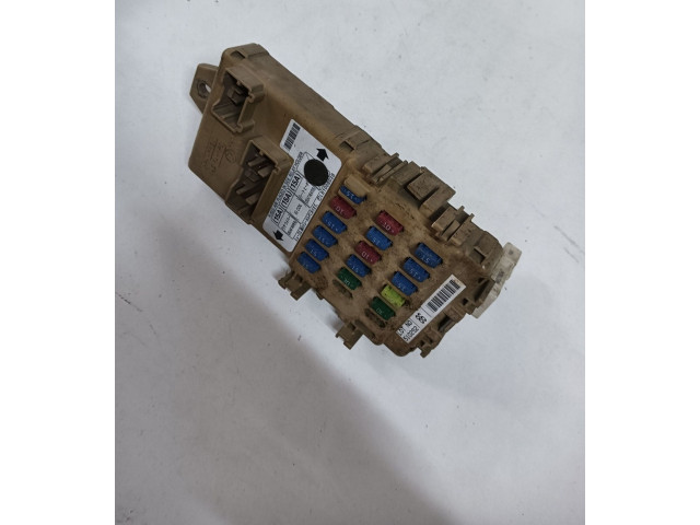 Блок предохранителей    Subaru Forester SG    