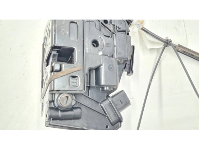 Задний замок