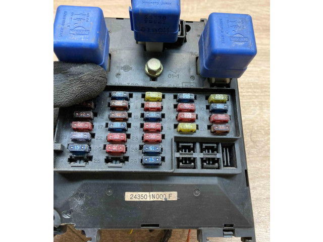 Pojistková skříňka 243501N000F, 1N05G18 Nissan Almera 1995