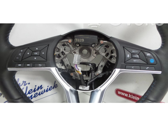 Руль 484305SH5A Nissan Leaf II (ZE1)