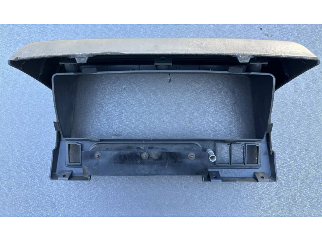 Přístrojová deska Nissan Patrol Y60 1989 6824001J01