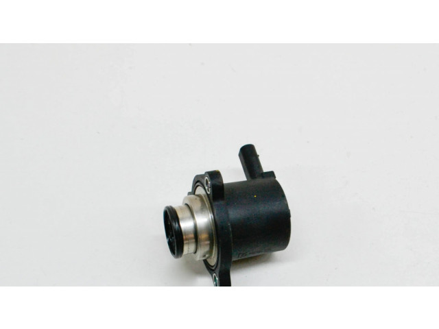 Крышка расширительного бачка охлаждающей жидкости