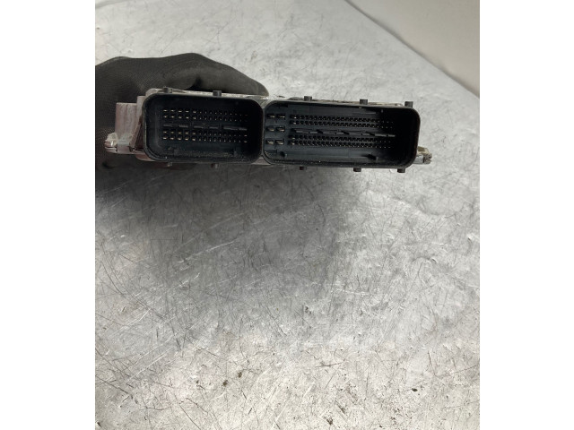 Řídící jednotka 03L906023PK, 5WP42946AA Volkswagen Caddy 2012