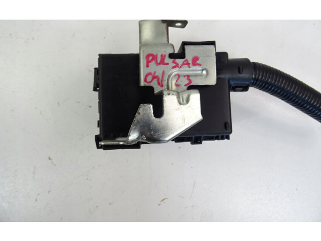 Pojistková skříňka 243821KN0A Nissan Pulsar 2013