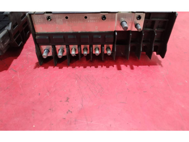 Блок предохранителей  1K0937125D, 017183073   Volkswagen Golf Plus    