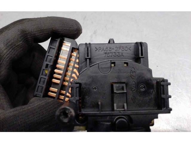 Ручка стеклоочистителей 75733A   KIA Rio