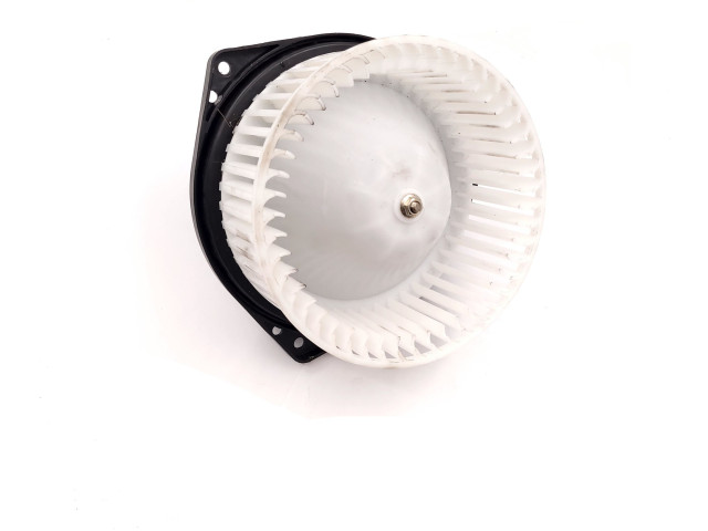 Вентилятор печки Mitsubishi L200