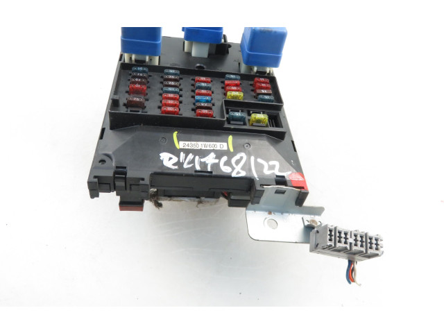 Блок предохранителей 243501W600D Nissan Pathfinder R50