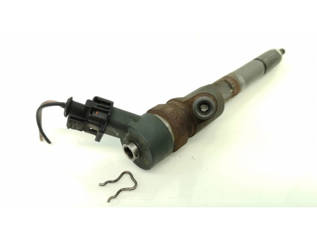 Vstřikovač 2367033040, 0445110227 Toyota Auris 150 pro naftový motor 1.4