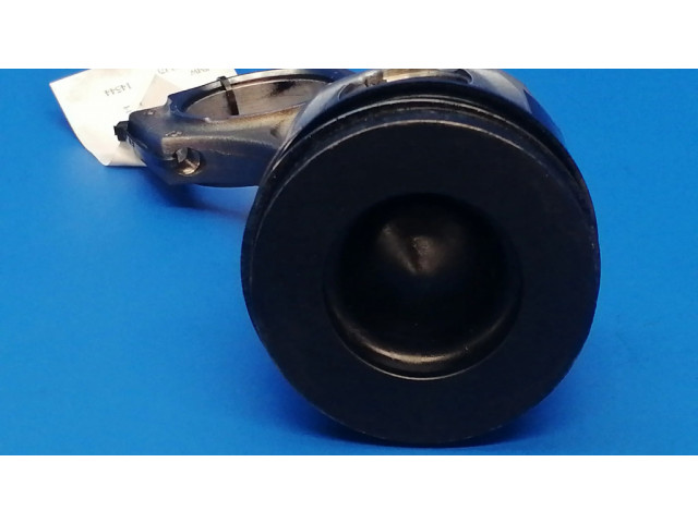 Píst N57 BMW X5 F15 pro naftový motor 3.0