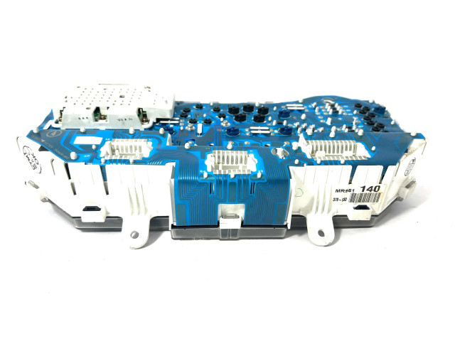 Přístrojová deska Mitsubishi Pajero 2000 378530, MR961140