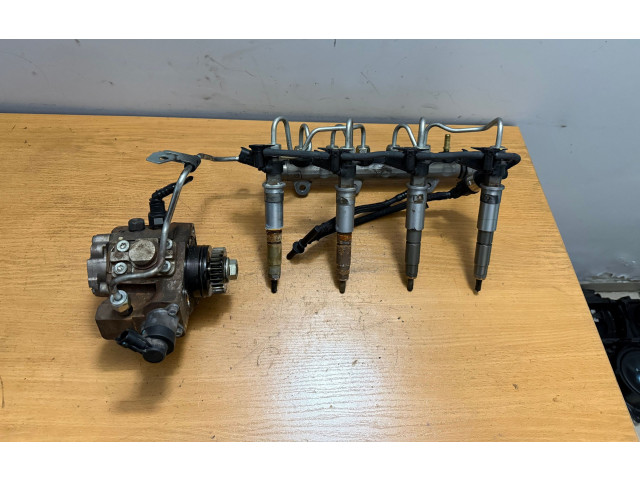 Рулевая рейка Комплект жиклеров (форсунок) 0445115007, H82409398 Renault Trafic II (X83) 2001 - 2014 года