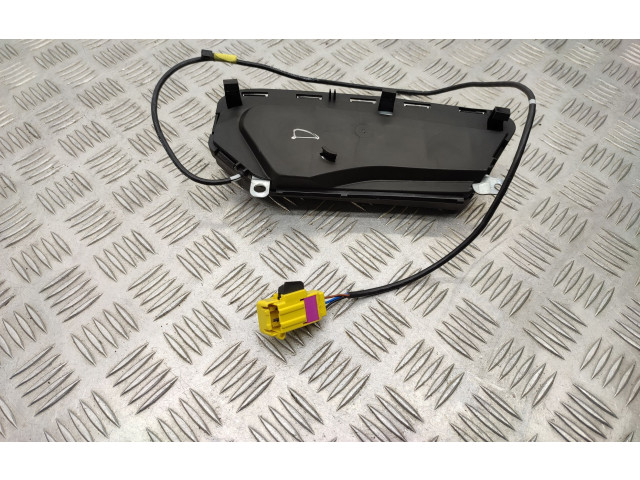 Подушка безопасности в сиденье 6Q0880242B Skoda Fabia Mk2 (5J)