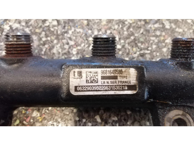 Топливная рампа 9681649580   Citroen C8 2.0  для двигателя RHR