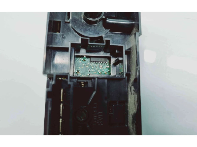 Блок управления климат-контролем OEM   Skoda Fabia Mk3 (NJ)